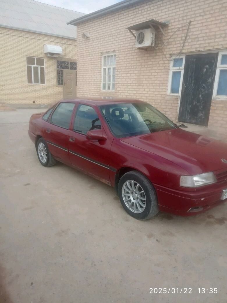 Opel Vectra 1990 - 25 000 TMT - Мургап - img 7