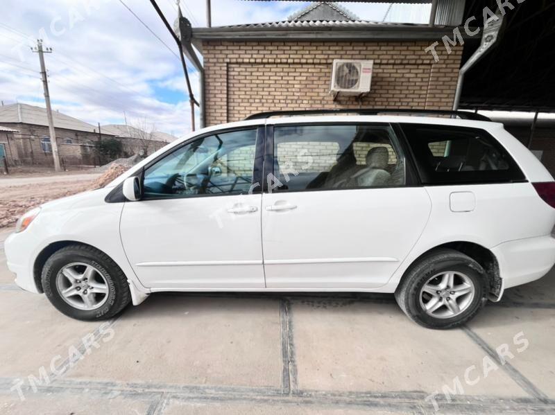 Toyota Sienna 2004 - 172 000 TMT - Sakarçäge - img 2