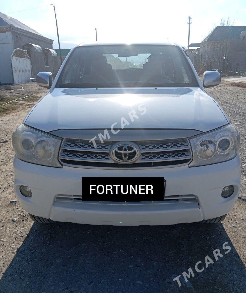 Toyota Fortuner 2012 - 265 000 TMT - Bäherden - img 3