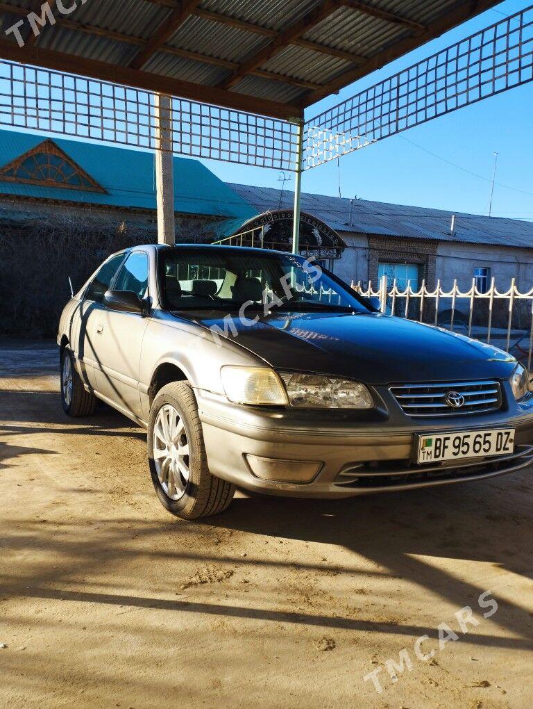 Toyota Camry 2000 - 120 000 TMT - Гурбансолтан Едже - img 2