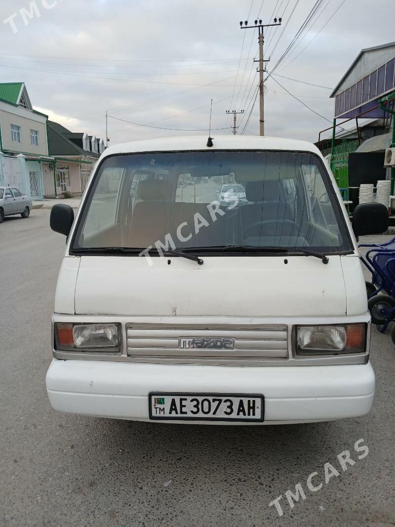 Mazda Familia 1996 - 45 000 TMT - Ак-Бугдайский этрап - img 3