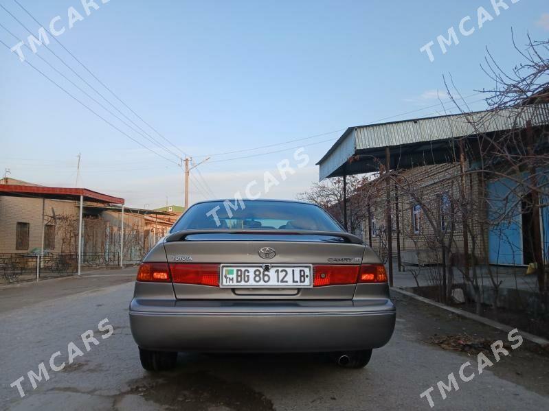 Toyota Camry 1999 - 120 000 TMT - Çärjew - img 4