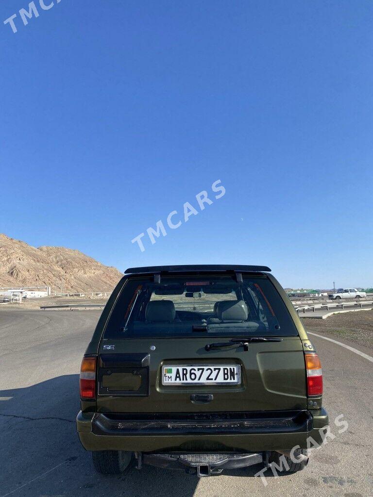 Nissan Pathfinder 1996 - 90 000 TMT - Туркменбаши - img 2