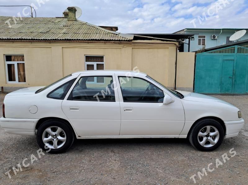 Opel Vectra 1991 - 40 000 TMT - Хитровка - img 4