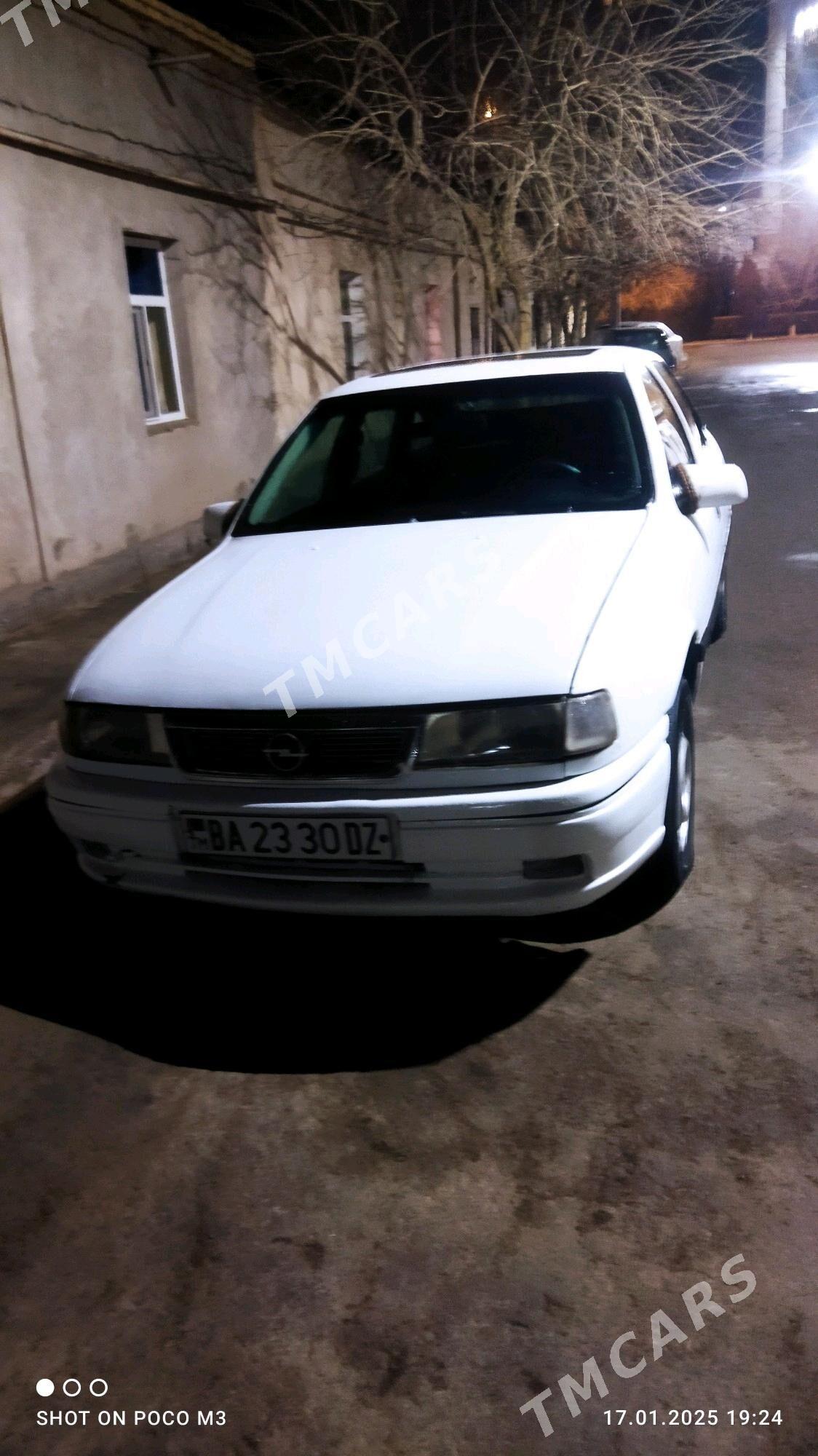 Opel Astra 2002 - 28 000 TMT - Дашогуз - img 3