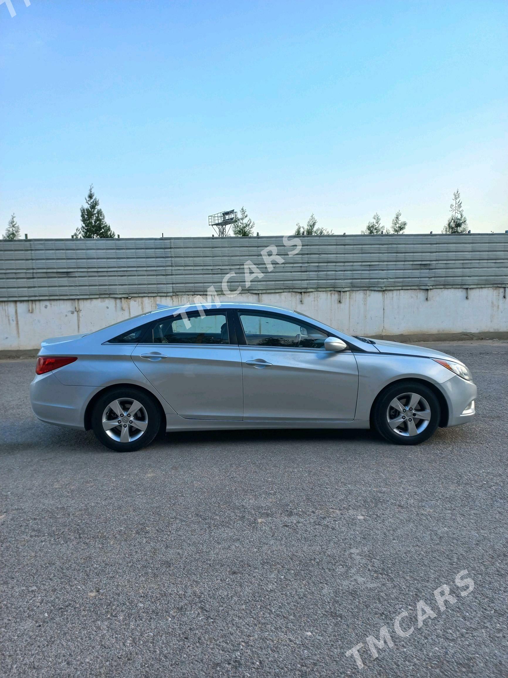 Hyundai Sonata 2012 - 139 000 TMT - Aşgabat - img 4