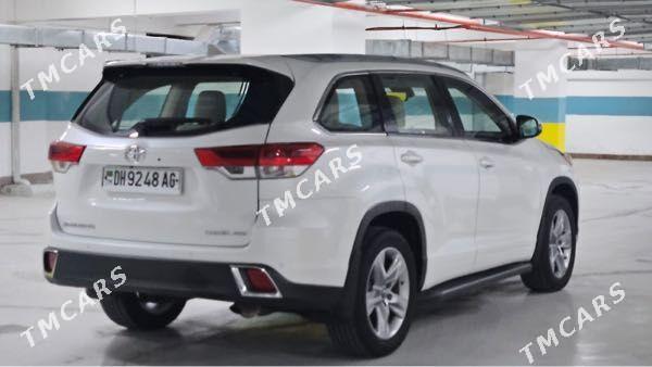 Toyota Highlander 2018 - 440 000 TMT - Howdan "A" - img 8