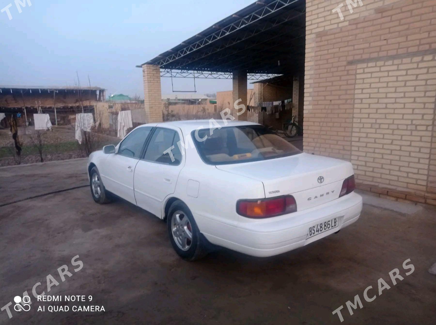 Toyota Camry 1995 - 70 000 TMT - Halaç - img 2