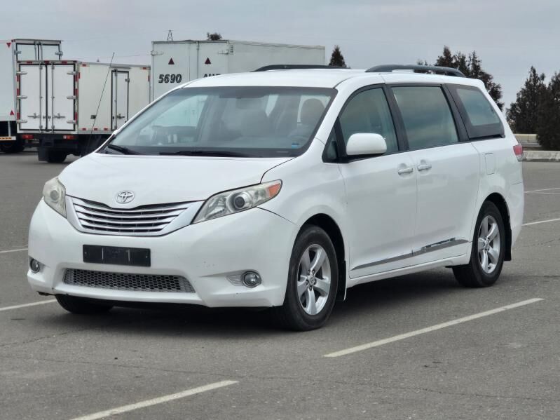 Toyota Sienna 2012 - 250 000 TMT - "Altyn Asyr" Gündogar bazary (Jygyllyk) - img 9