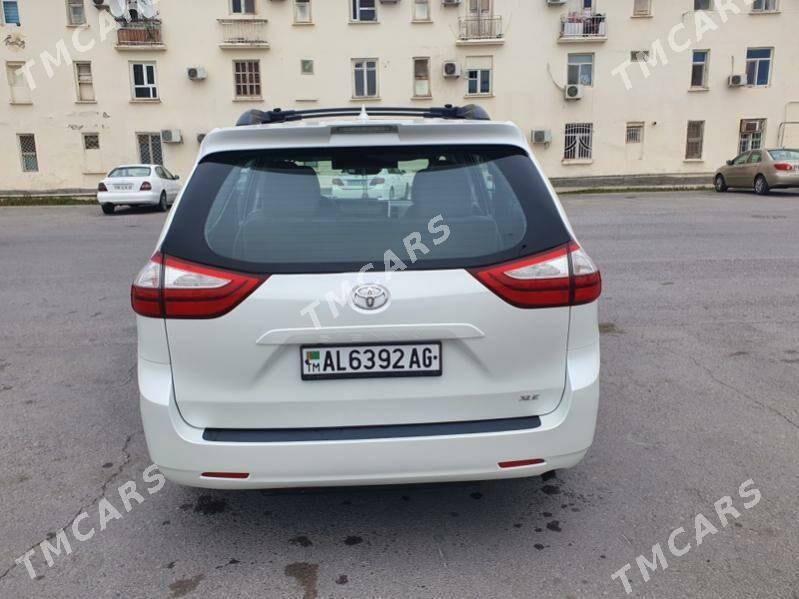 Toyota Sienna 2018 - 440 000 TMT - Aşgabat - img 3