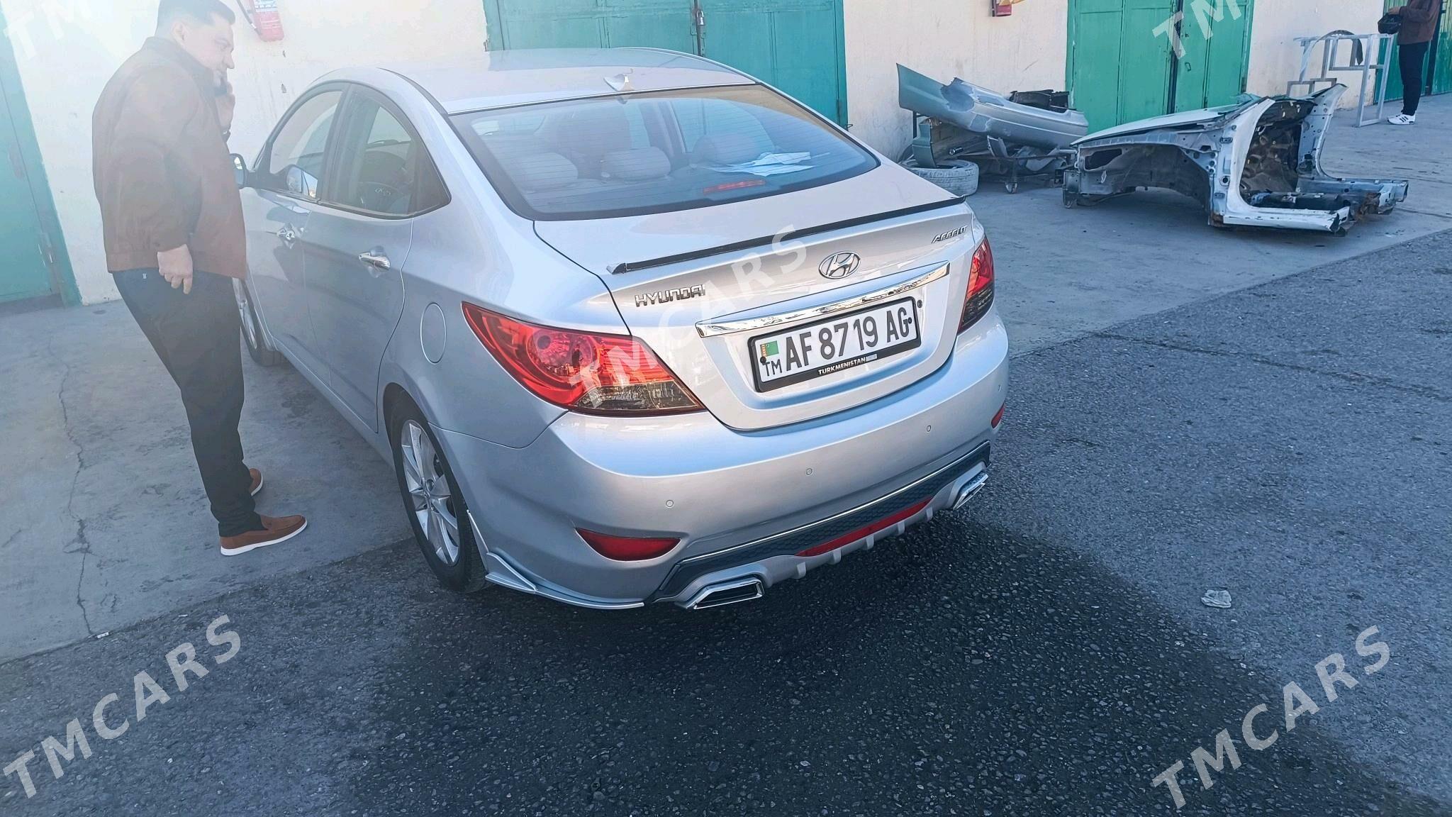 Hyundai Accent 2013 - 150 000 TMT - Aşgabat - img 4