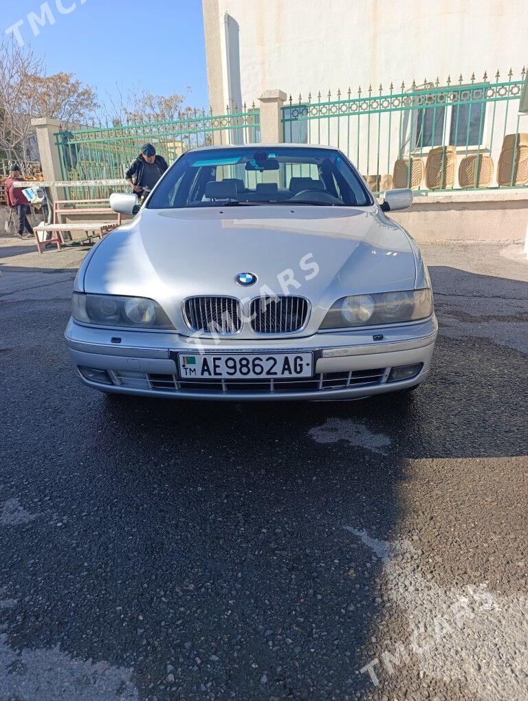 BMW 535 2000 - 110 000 TMT - ул. Подвойского (Битарап Туркменистан шаёлы) - img 4