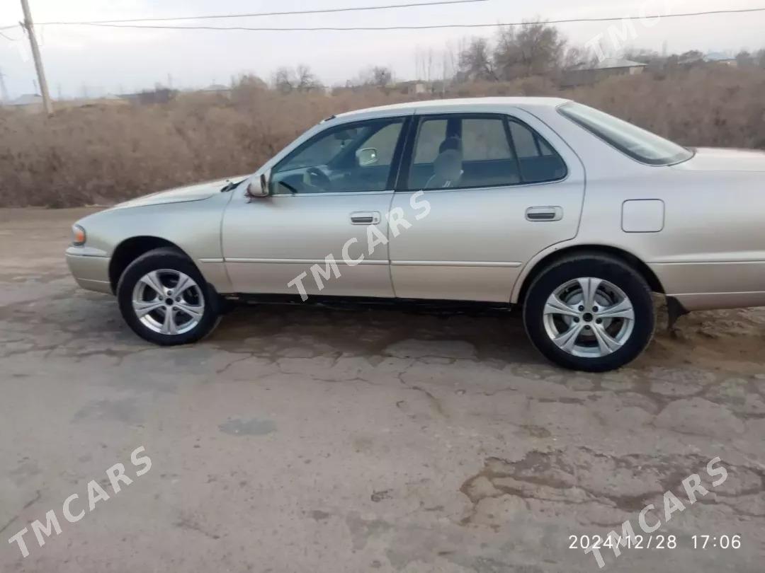 Toyota Camry 1996 - 77 000 TMT - Köneürgenç - img 3