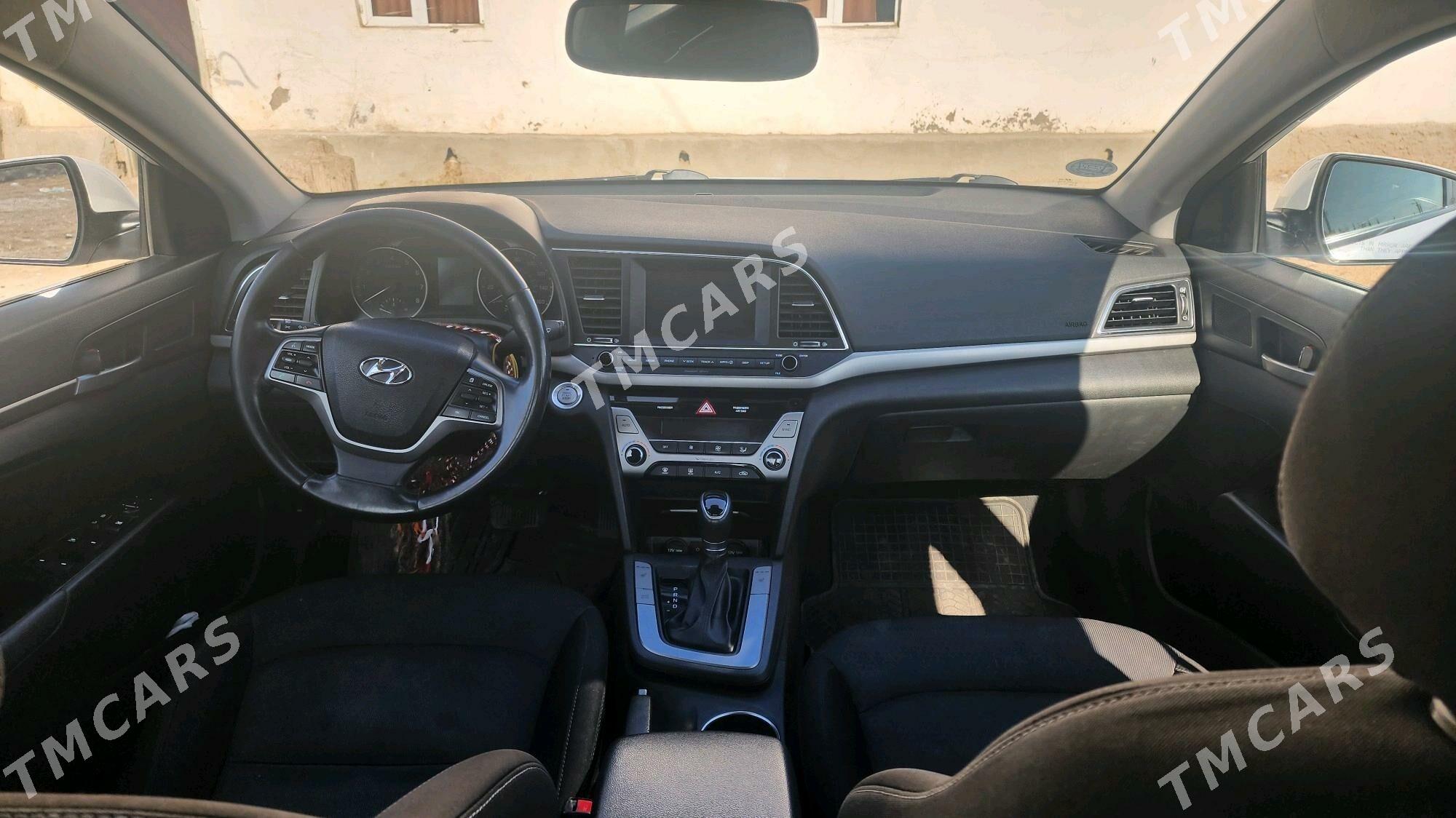 Hyundai Elantra 2018 - 205 000 TMT - Aşgabat - img 5