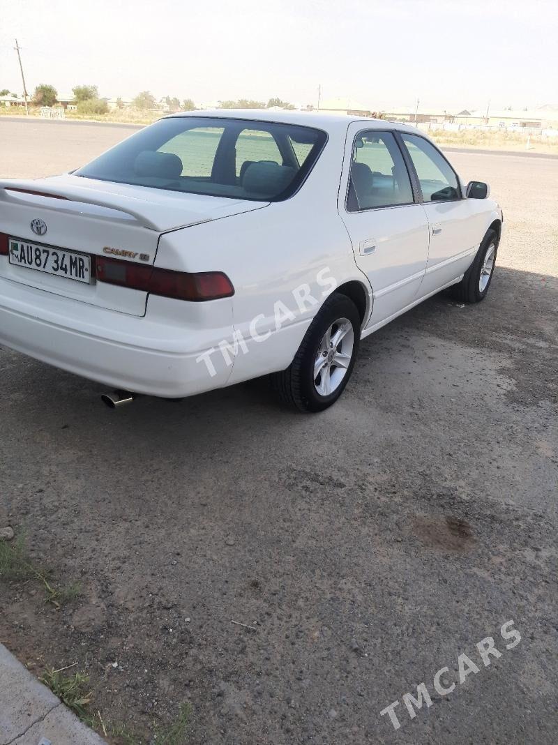 Toyota Camry 1997 - 100 000 TMT - Байрамали - img 2