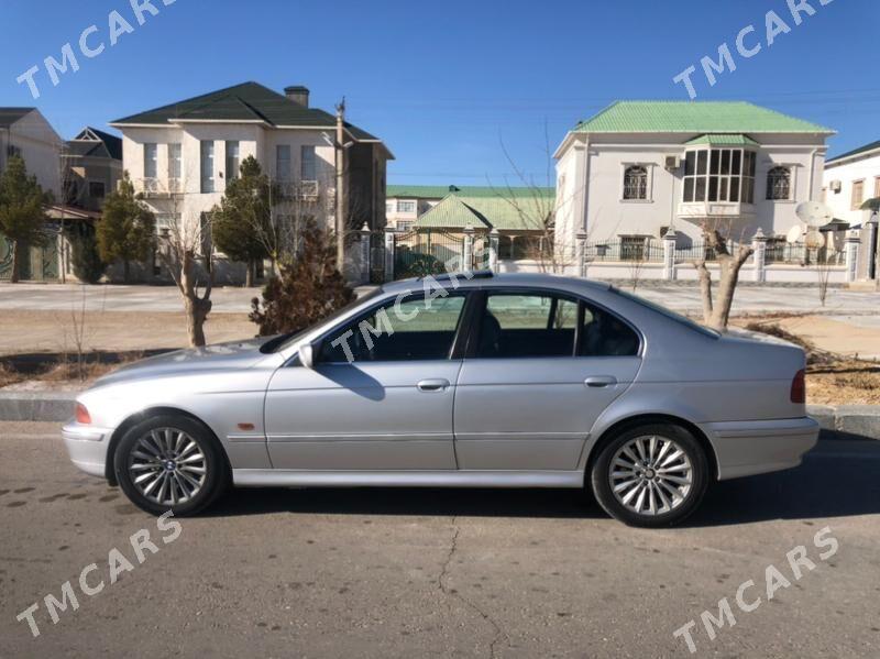 BMW E39 1999 - 90 000 TMT - Балканабат - img 3