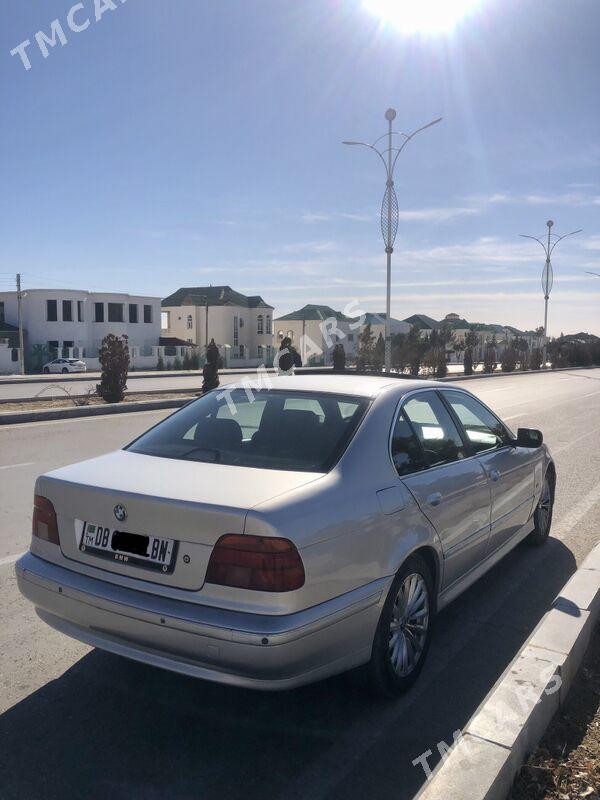 BMW E39 1999 - 90 000 TMT - Балканабат - img 2