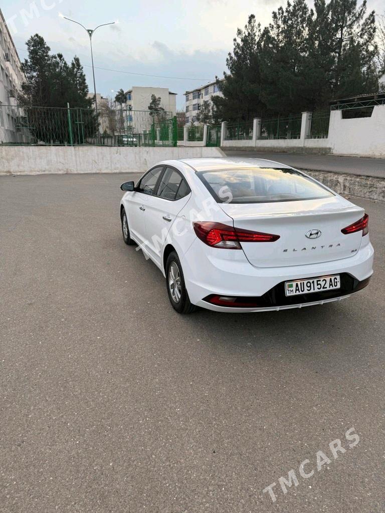 Hyundai Elantra 2020 - 225 000 TMT - Aşgabat - img 5