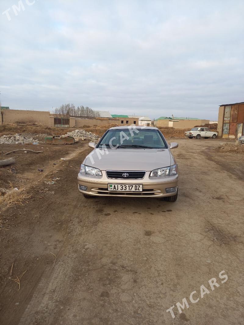 Toyota Camry 2000 - 130 000 TMT - Кёнеургенч - img 3