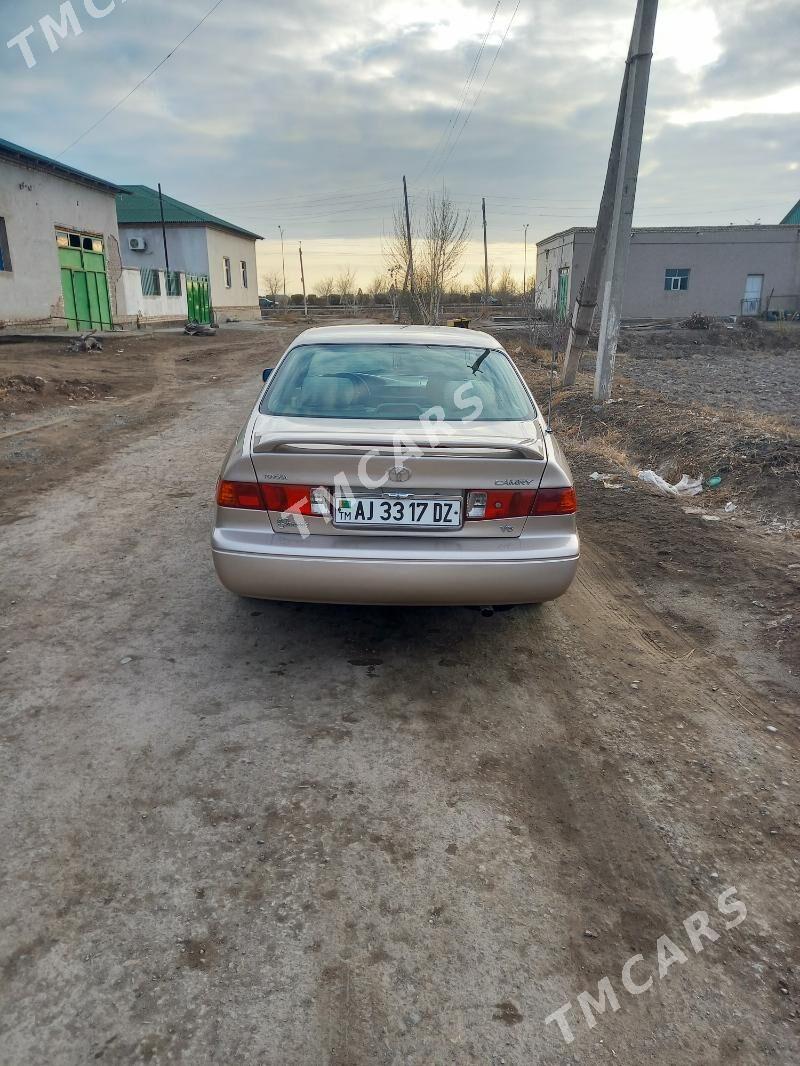 Toyota Camry 2000 - 130 000 TMT - Кёнеургенч - img 6