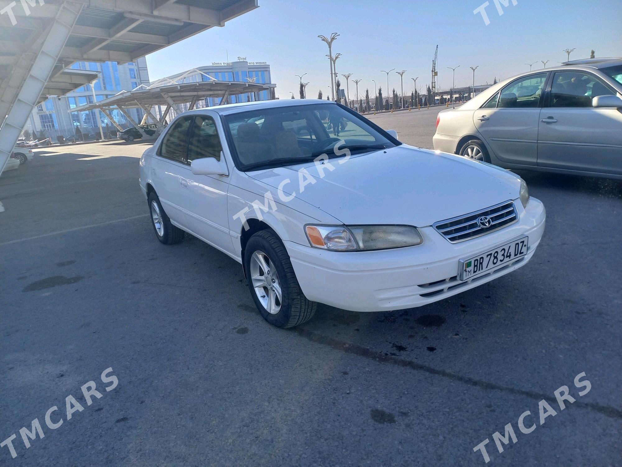 Toyota Camry 1999 - 114 000 TMT - Дашогуз - img 4