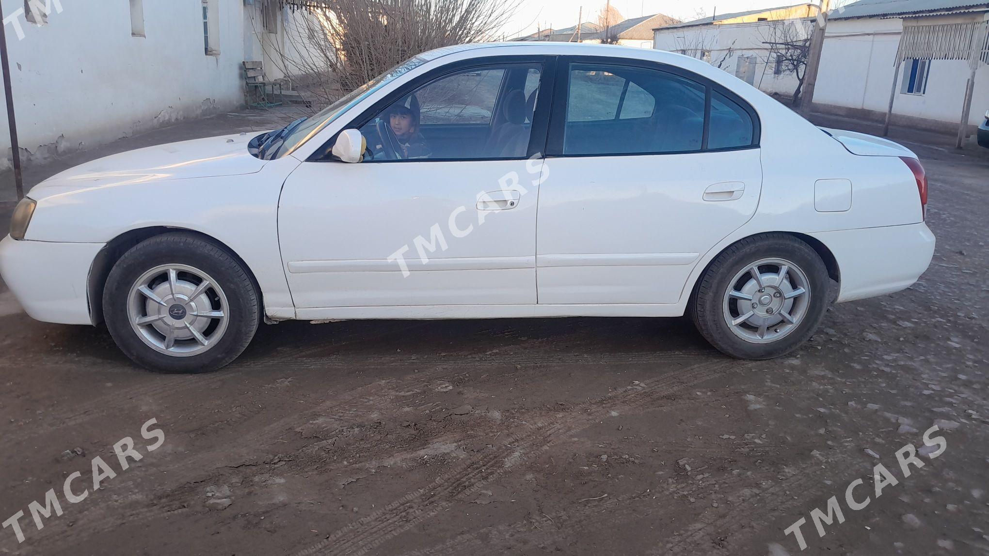 Hyundai Elantra 2000 - 35 000 TMT - Şabat etr. - img 10