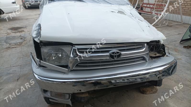 Toyota 4Runner 2002 - 50 000 TMT - Мары - img 2