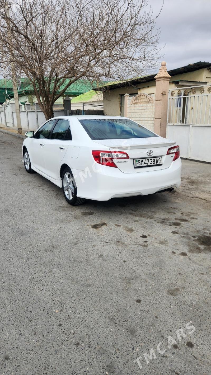 Toyota Camry 2013 - 198 000 TMT - Büzmeýin - img 3