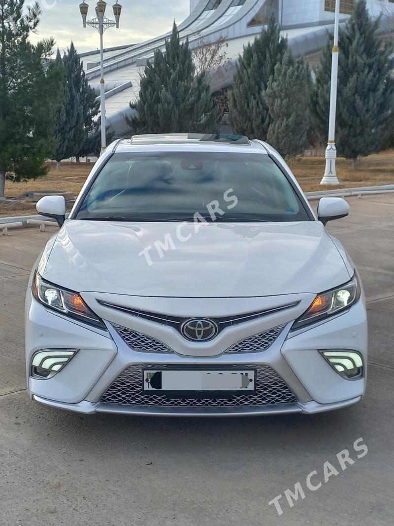 Toyota Camry 2018 - 330 000 TMT - Balkanabat - img 10