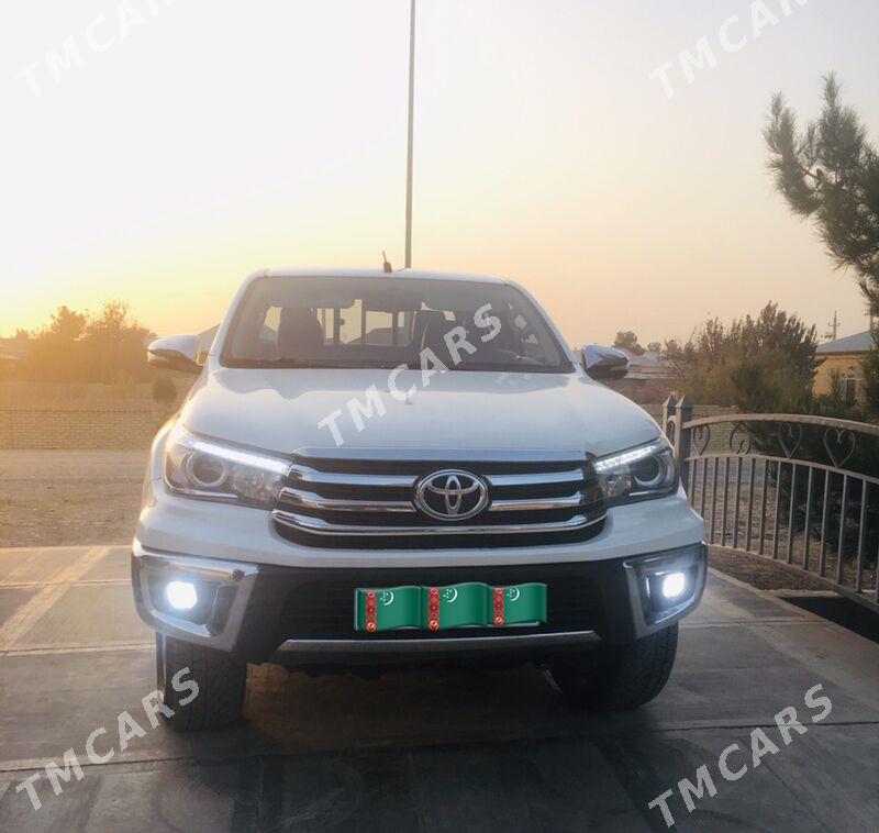 Toyota Hilux 2016 - 450 000 TMT - Мары - img 6