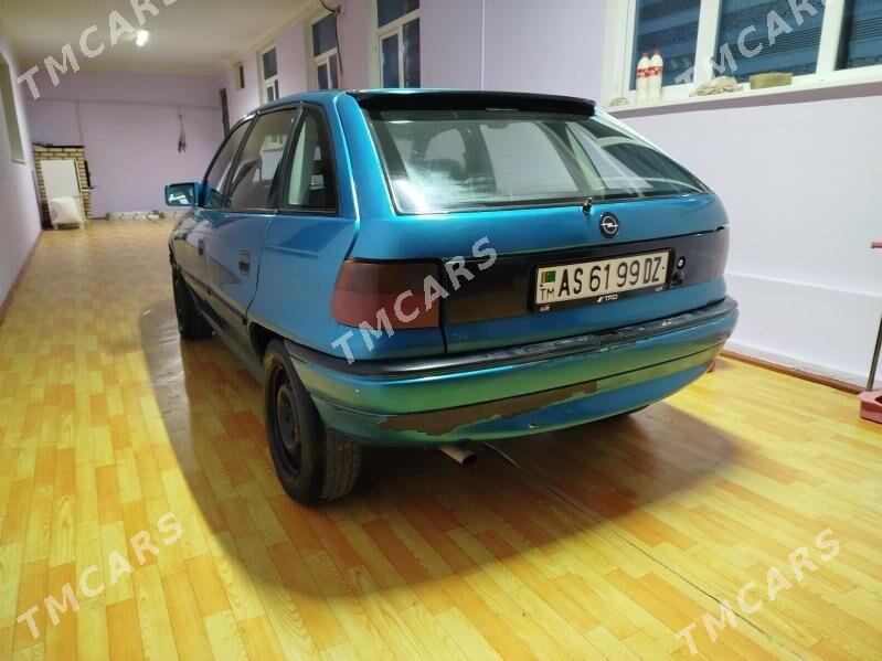 Opel Astra 1992 - 36 000 TMT - Дашогуз - img 4