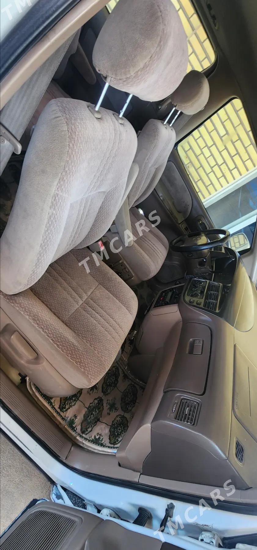 Toyota Sienna 2000 - 150 000 TMT - Мары - img 6