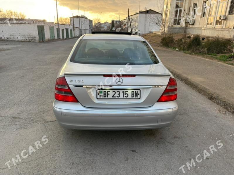 Mercedes-Benz E320 2003 - 155 000 TMT - Türkmenbaşy - img 9