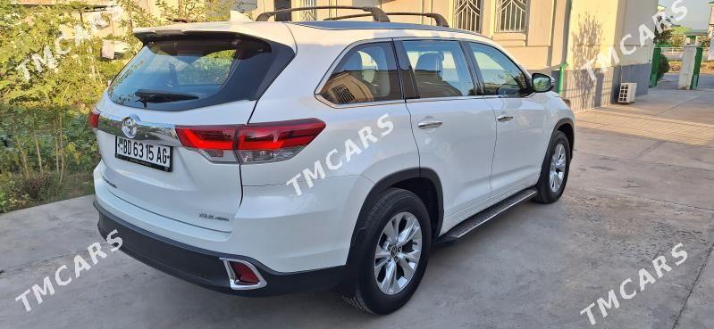 Toyota Highlander 2016 - 371 000 TMT - Ашхабад - img 3