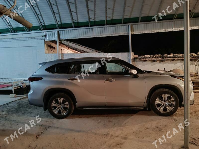 Toyota Highlander 2021 - 700 000 TMT - Kerki - img 5