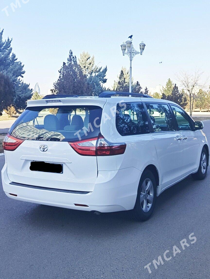 Toyota Sienna 2017 - 325 000 TMT - Aşgabat - img 3