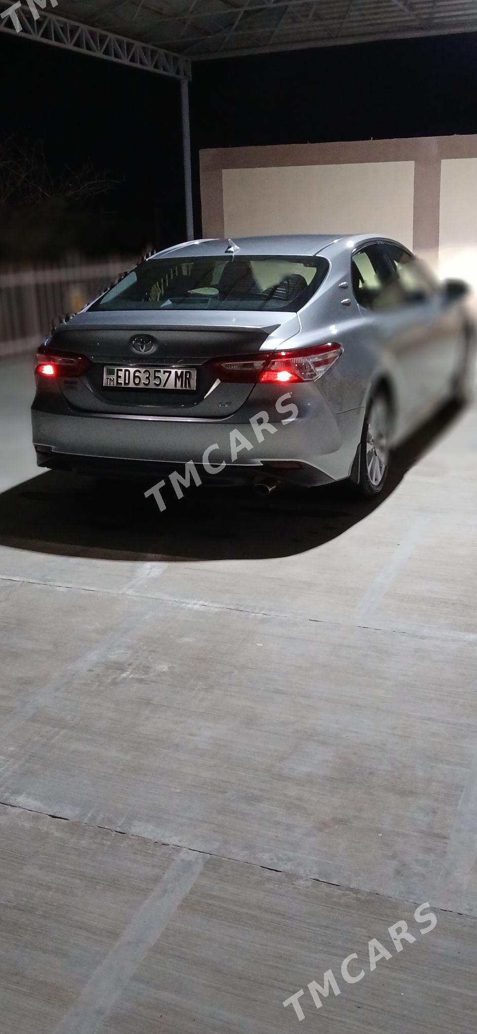 Toyota Camry 2019 - 290 000 TMT - Baýramaly - img 3