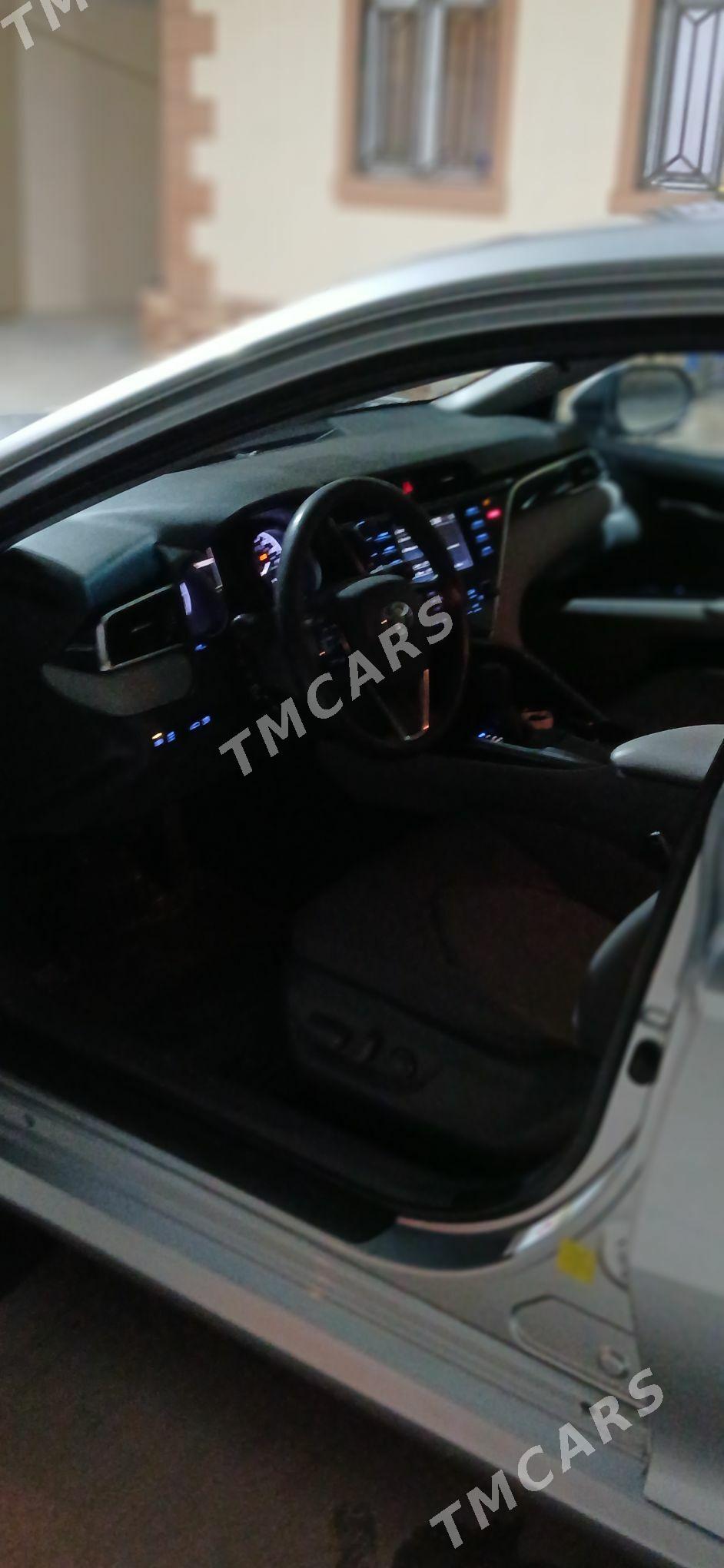 Toyota Camry 2019 - 290 000 TMT - Baýramaly - img 6