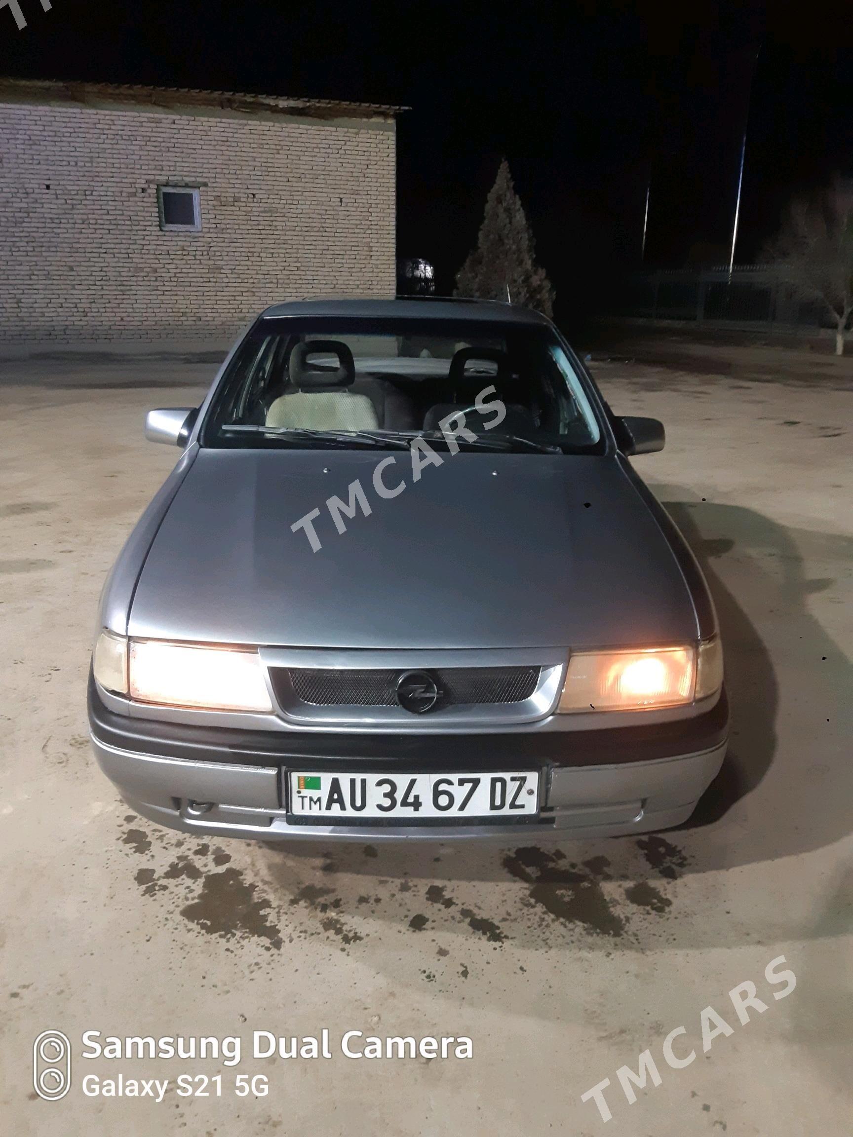 Opel Vectra 1992 - 30 000 TMT - Дашогуз - img 3