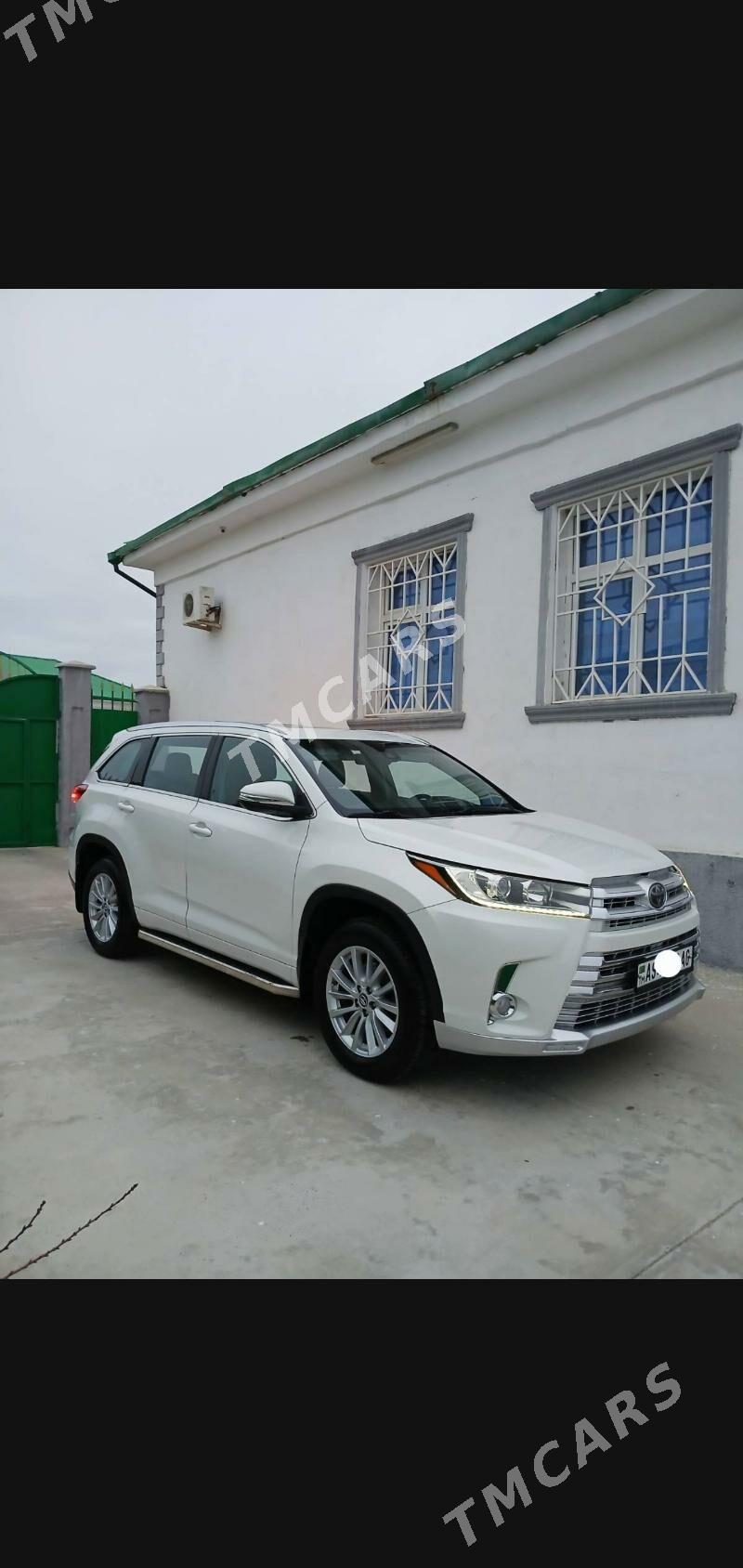 Toyota Highlander 2017 - 418 000 TMT - Ашхабад - img 3