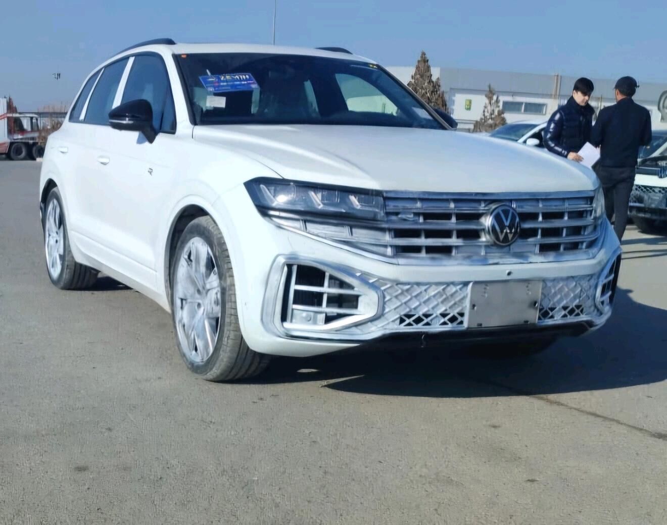 Volkswagen Touareg 2024 - 2 350 000 TMT - Aşgabat - img 2