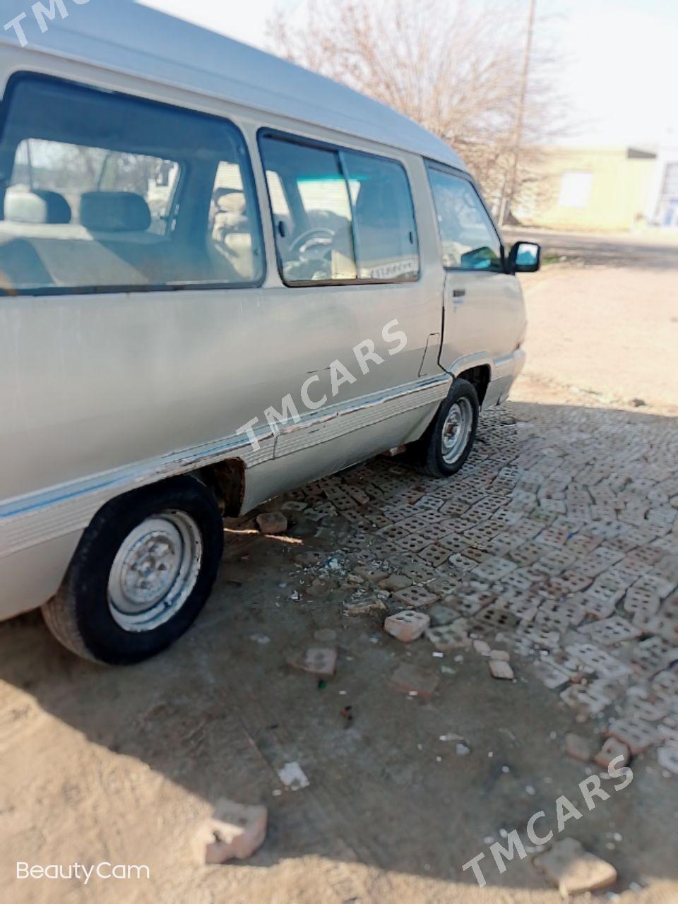 Toyota Hiace 1990 - 28 000 TMT - Векильбазар - img 3