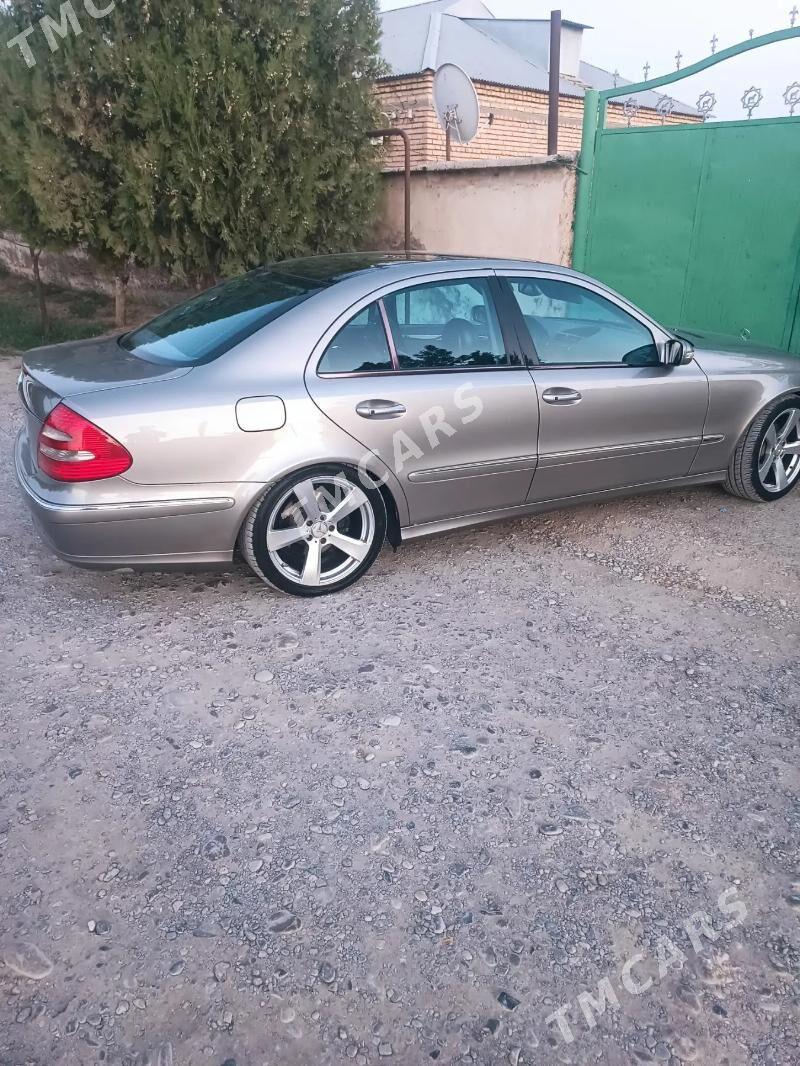 Mercedes-Benz E500 2004 - 150 000 TMT - Кака - img 6