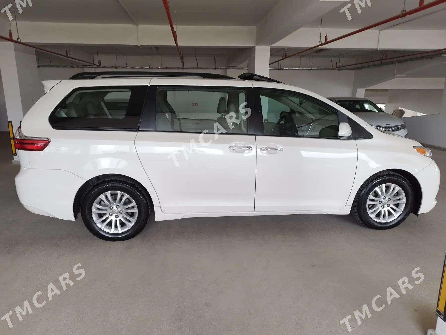 Toyota Sienna 2018 - 380 000 TMT - Aşgabat - img 4