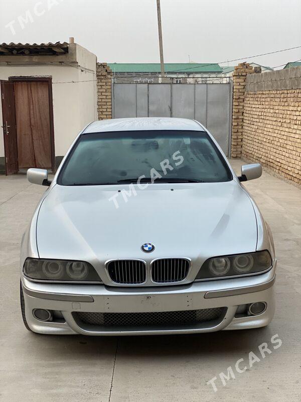 BMW E39 2000 - 80 000 TMT - Kaka - img 2