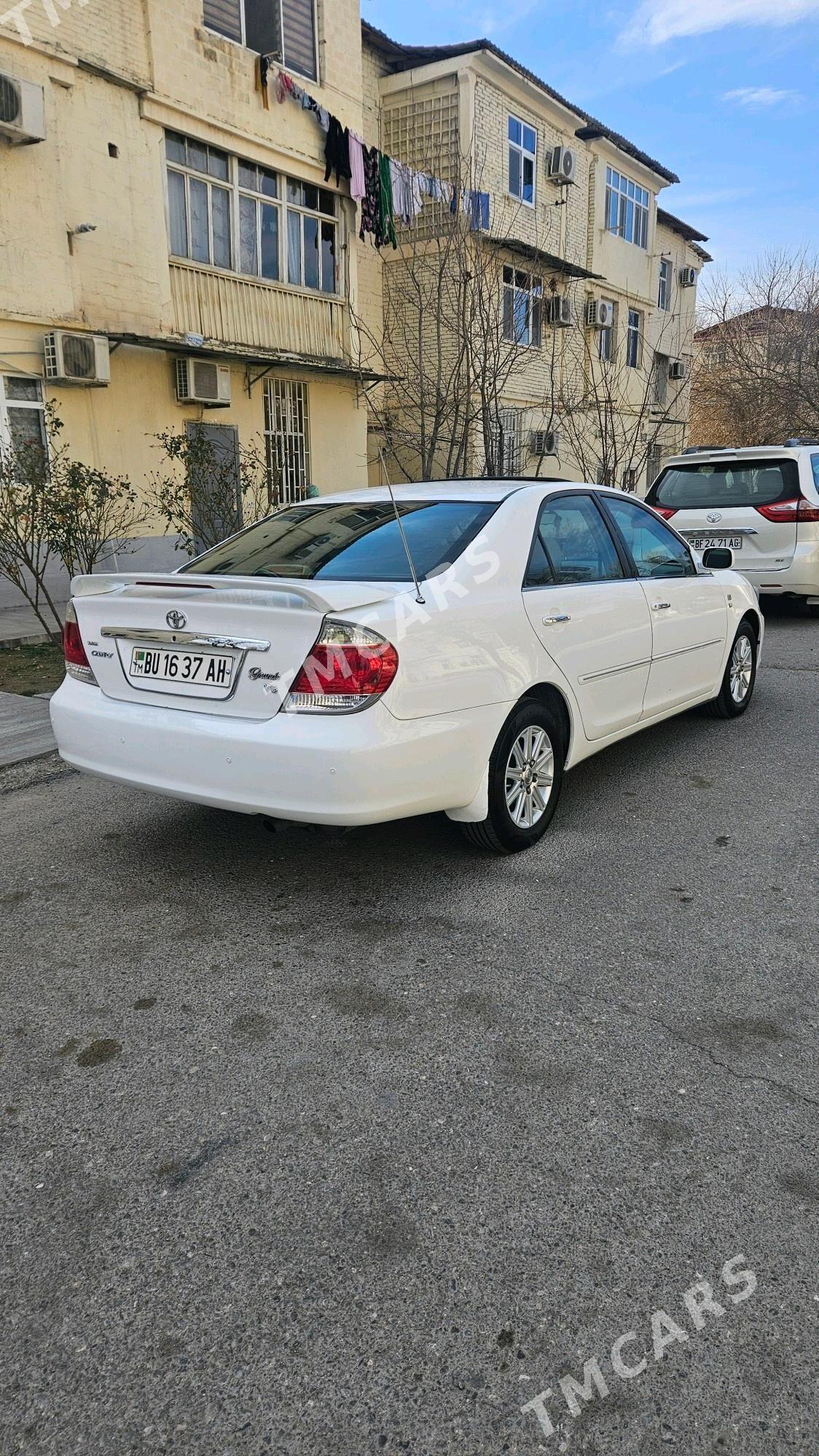 Toyota Camry 2002 - 160 000 TMT - Kaka - img 3