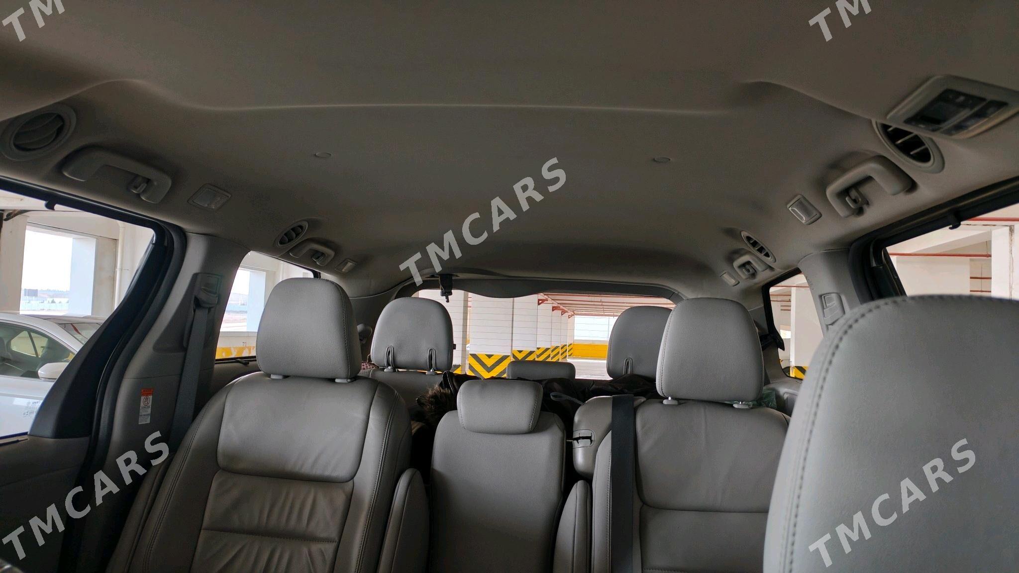 Toyota Sienna 2018 - 360 000 TMT - Aşgabat - img 6