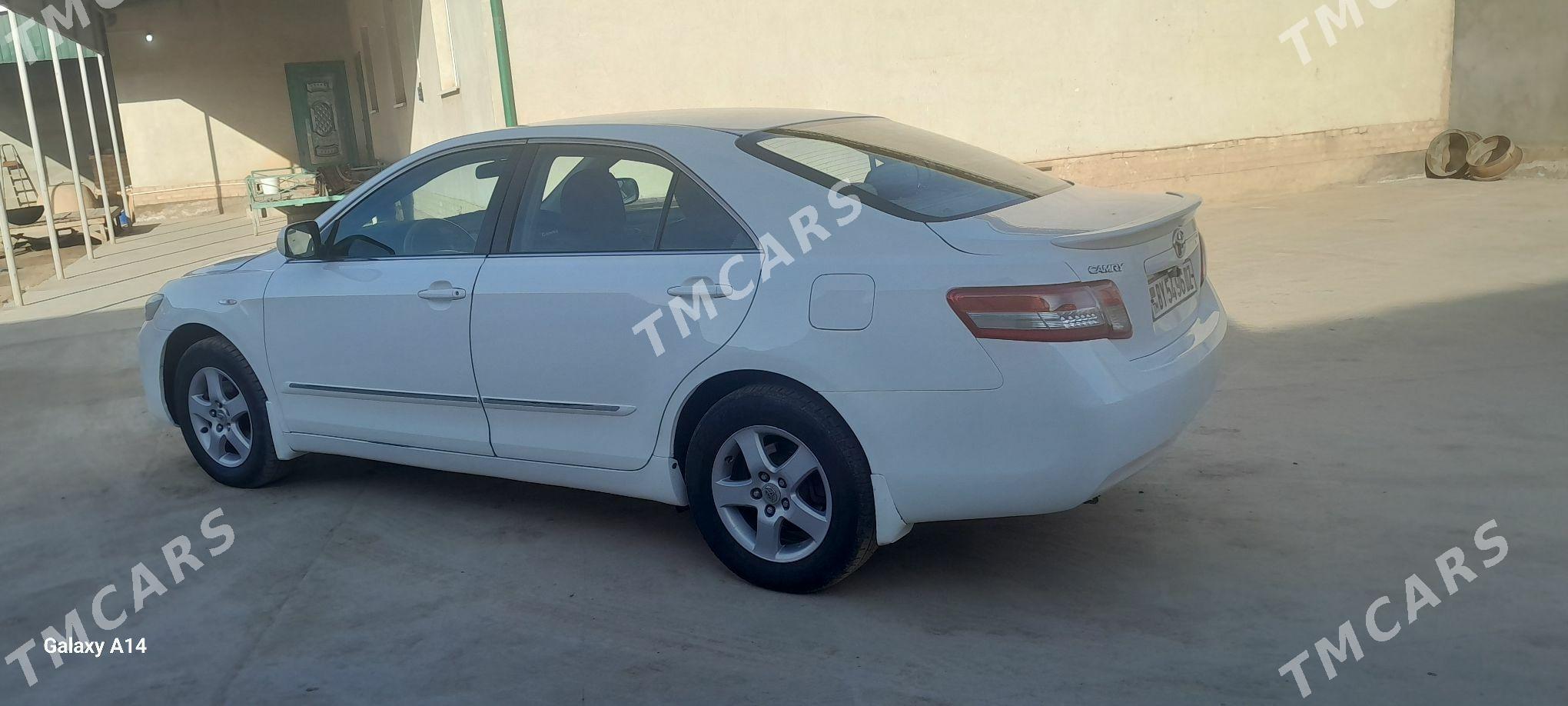 Toyota Camry 2011 - 150 000 TMT - Köneürgenç - img 3