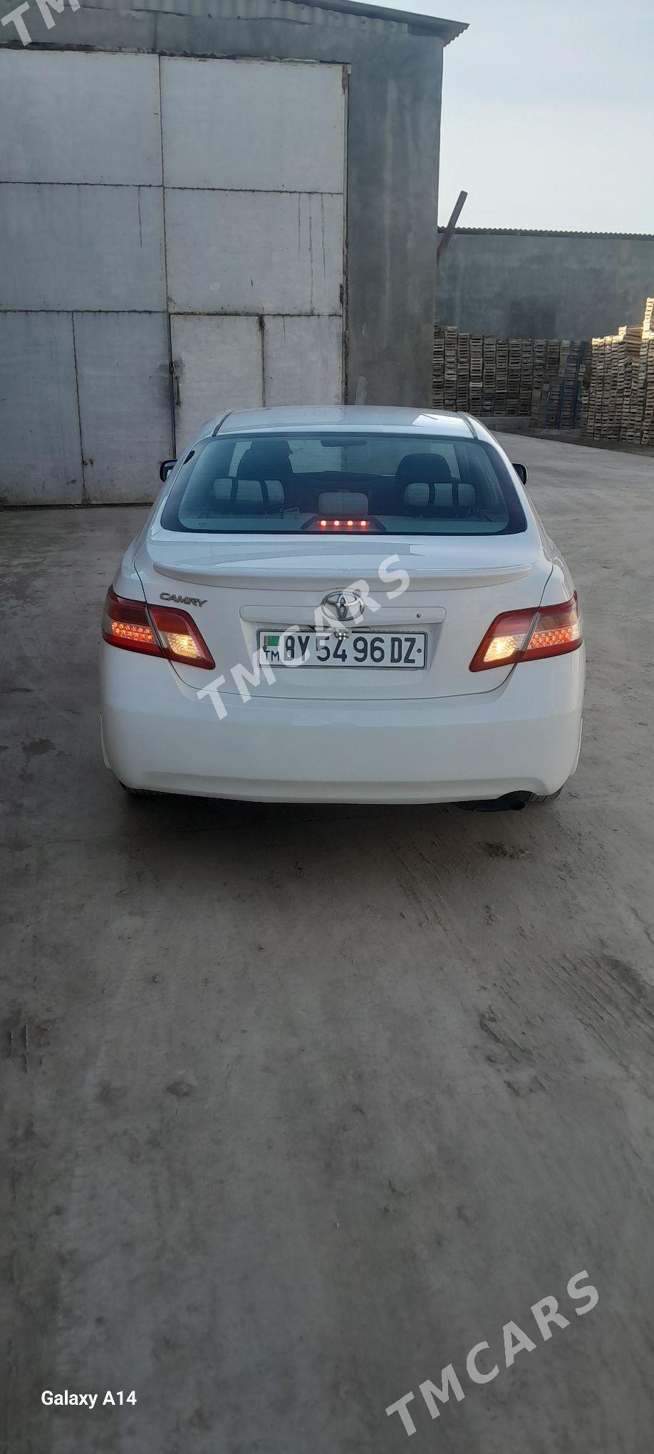 Toyota Camry 2011 - 150 000 TMT - Köneürgenç - img 7