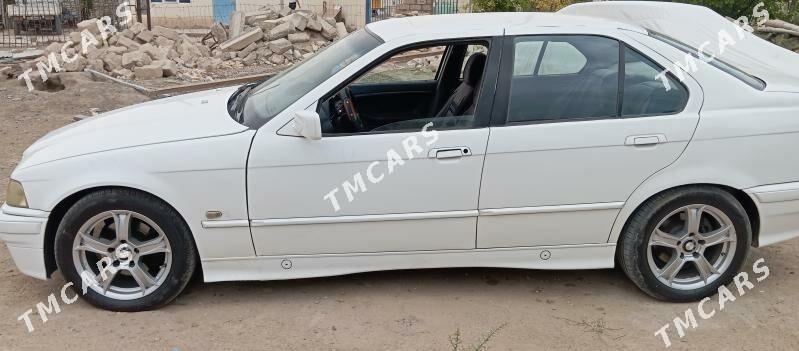 BMW 320 1993 - 21 000 TMT - Türkmenbaşy - img 2